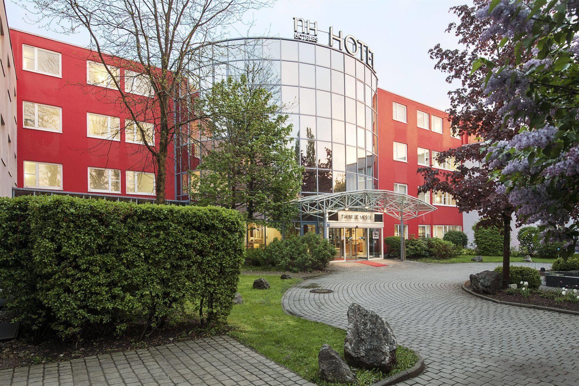 Nh Muenchen Messe Hotel Exterior foto